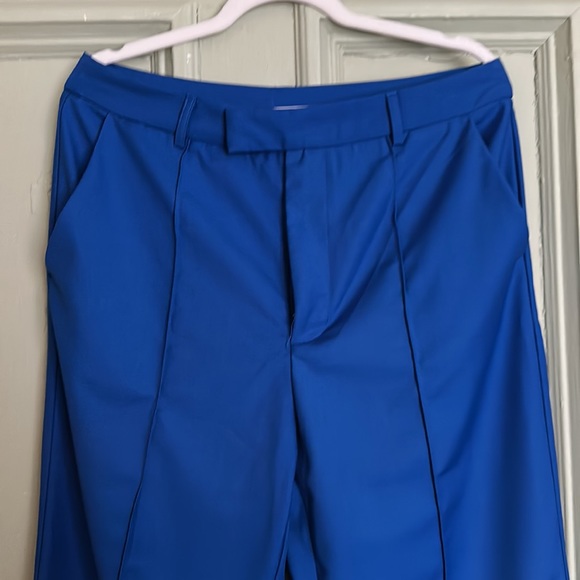 Beautiful pants - Picture 2 of 3